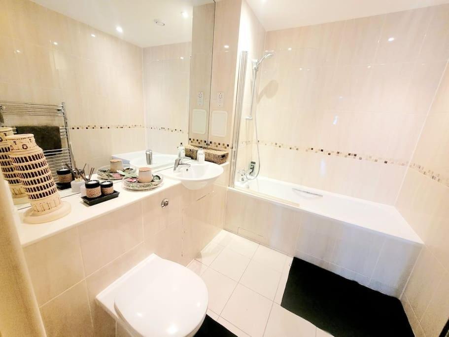 Battersea Power Station Suite London Kültér fotó